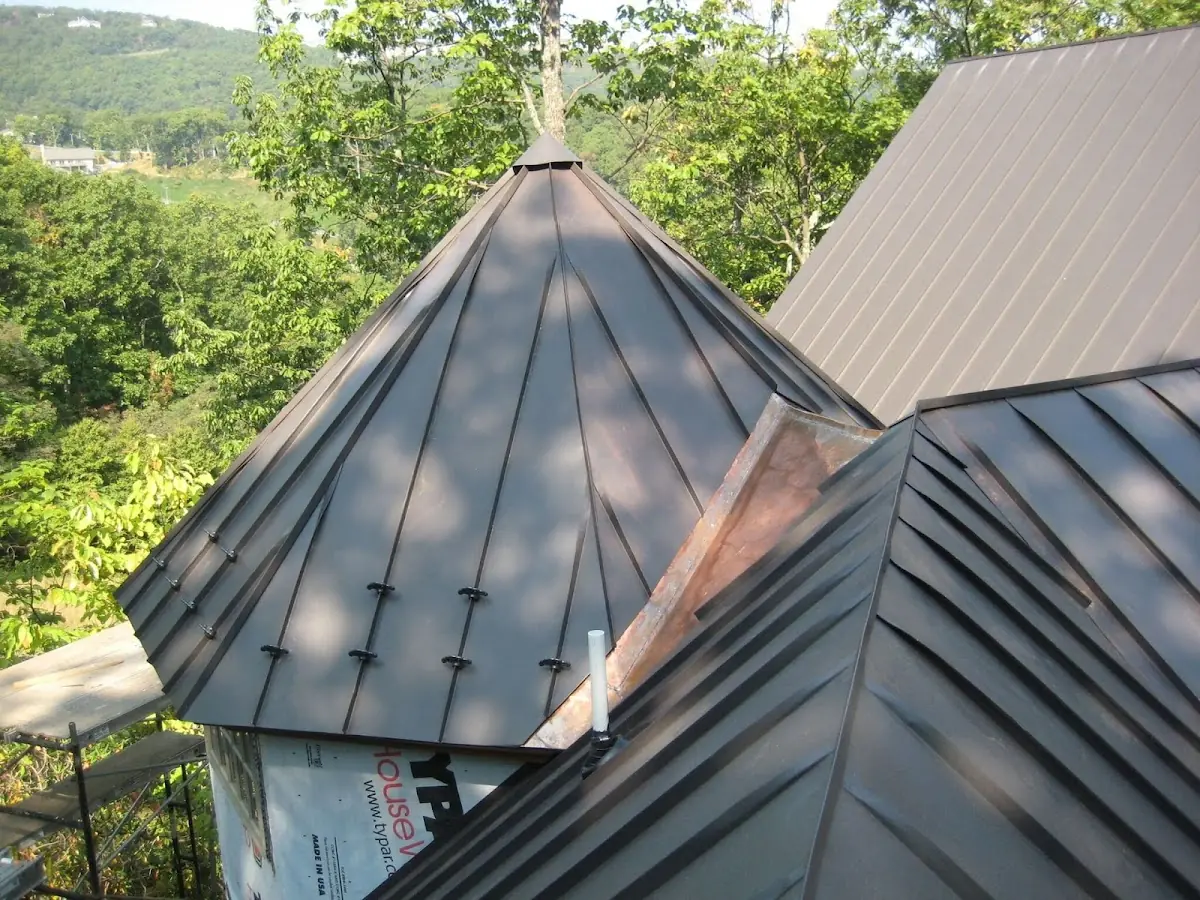 Professional Roof Tarp Installation by Craftsman Roofing in Ruskin